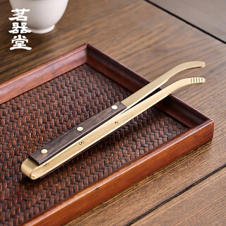 Mingqitang brass wood tea ceremony six gentlemen set kung fu tea set accessories pot pen tea brush tea clamp cup fork tea knife copper wood tea clamp (ebony) Mingqitang brass wood tea ceremony six gentlemen set kung fu tea set accessories pot pen tea brush tea clamp cup fork tea knife copper wood tea clamp (ebony)