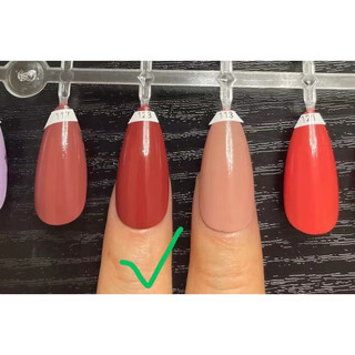 Chanel/nail polish 125/129/739/135/735/131/951/941/157 top coat new 123