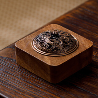 Yu shang zhenpin tea pet ornaments, high-end household walnut wood incense burner, chinese zen zen agarwood aromatherapy furnace, hollow with lid incense insert, walnut wood incense burner-longfeng cover