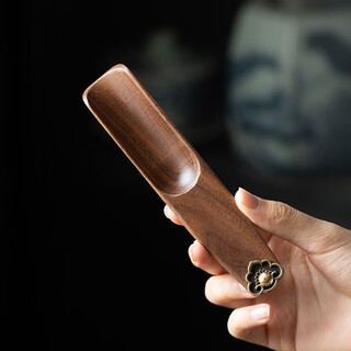 Xi yuanji walnut tea spoon, kung fu tea set accessories, tea spoon, special tea shovel for tea leaves, solid wood liujunzi accessories, walnut ruyi tea spoon