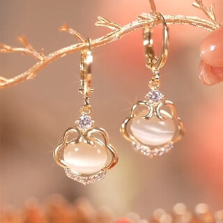 Kasiyu 2024 new ruyi lock ear buckle design earrings women's earrings high-end niche sweet and cool earrings accessories ruyi lock ear buckle