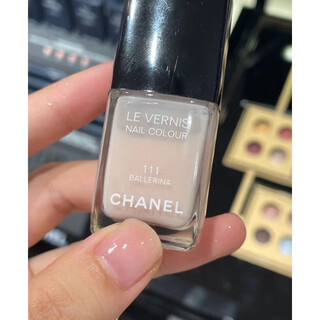 Chanel/nail polish 125/129/739/135/735/131/951/941/157 top coat new 111