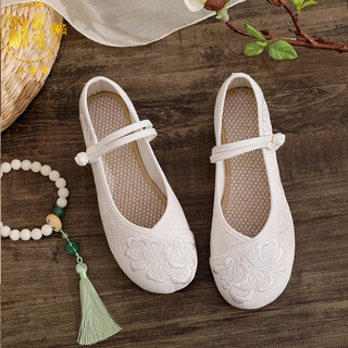 Old beijing cloth shoes for women, chinese style antique embroidered shoes, ethnic style embroidered mother's shoes, low-heeled single shoes, hanfu shoes, women's shoes, nearly white 37