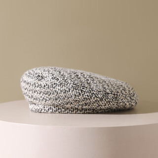 Mismemo retro beret women's autumn and winter 2024 new woolen painter's hat temperament versatile beret hat elegant beige gray
