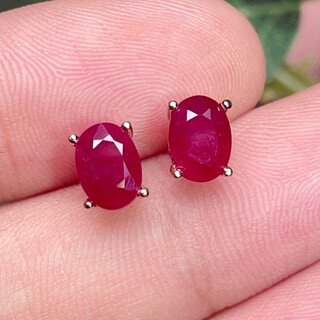 Huangben natural ruby stud earrings for women 925 silver customized gold colored treasure inlaid light luxurious birthday gift earrings for girls