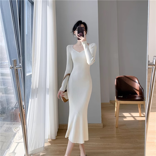 Miao yijia knitted dress autumn with coat long skirt bottoming skirt women's small fragrant sweater skirt fishtail hip skirt v-neck slim knitted dress off-white one size