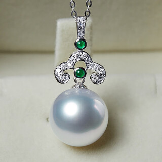Mohs south sea white bead pendant, seawater pearl, perfect round, flawless, extremely bright quality, 18k gold set with diamond, emerald, lucky emerald, australian white pendant, customized white bead pendant 15-16mm