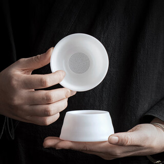 Shangyanfang carefully selects dehua plain-burnt mutton-fat jade tea leakage tea filter white porcelain tea filter net tea tea filter new style plain-fired ice jade porcelain uncontested filter set