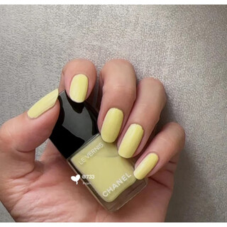 Chanel/nail polish 125/129/739/135/735/131/951/941/157 top coat new 129