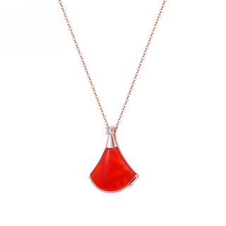 Chishe new natural diamond 18k gold red agate elegant small skirt pendant imitation 18k gold ladies necklace clavicle chain