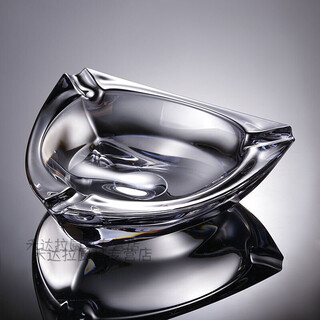 Creative european modern thickened crystal glass large ashtray fashionable personality living room office ashtray decoration triangle noble gray 17cm