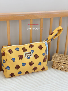 Export diaper storage out-and-out baby clothing bag quilted bottle mommy stroller hanging bag cosmetic bag yellow bear storage bag (26*20*7cm