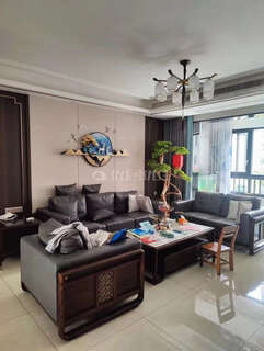Four-bedroom apartment for sale in central haibinjiang no.1