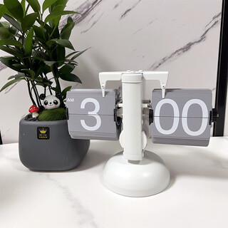 Creative automatic page-turning clock, retro living room ornaments, table clock, modern simple mechanical clock, pendulum clock, home decoration table clock, light luxury model, gray and white, free battery