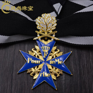 Fat donglai's same model iron cross prussian german blue marx cross medal of merit and courage oak leaf gold diamond blue horse medal tie (iron box)