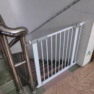 Qihuang baby safety gate stair entrance guardrail baby home isolation door pet fence fence pole no punching applicable width 97-104cm height 78cm