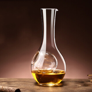 Montrachet japanese handmade ice wine jug household ice wine container lead-free glass decanter cold wine jug sake jug warm wine dispenser large ice wine jug (white heart)