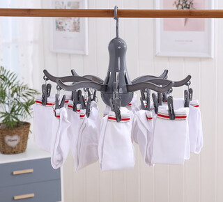 He jiacheng's new creative octopus clothes hanger multi-functional folding multi-clip clothes drying hanger hanging windproof and non-slip drying clothes hanger cold gray
