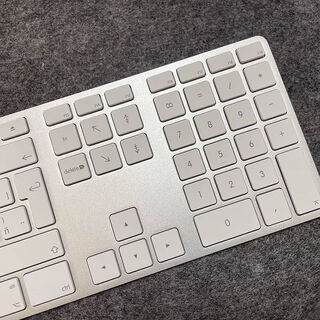 Pure metal mac g6 apple a1243 wired keyboard usb full numeric keyboard imac free text sticker is white official standard