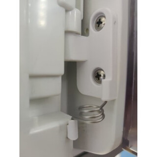 Suitable for midea omar and aucma refrigerator accessories, fixed plastic column under the center beam flap, door hinge hinge, one spring