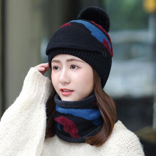Karond new elderly hat women's autumn and winter hat women's autumn and winter korean style trendy plus velvet warm three-piece set fashionable and versatile winter ear-protecting knitted beanie hat black and blue warm three-piece set hat + scarf