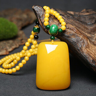Luoyi lao beeswax pendant water drop no matter fang brand chicken oil yellowstone amber men's and women's blood amber sweater chain no. 1