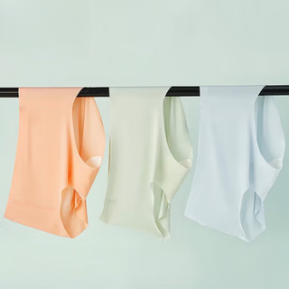 Adore autumn and summer ice silk underwear for women, skin-friendly and naked feeling, one piece, seamless bottom, mid-waist, peach butt triangle shorts for women, 4 pieces gift box, ice blue + skin + matcha + pink xl (115-135jin jin is equal to 0.5kg)