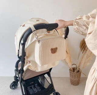 Spot korean ins 2022 new zipper embroidered cotton mommy bag baby stroller hanging bag diaper bag single bear mommy bag (double hanging buckle)