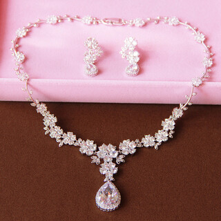 Bridal wedding dress evening dress accessories luxurious dinner synthetic zircon necklace earrings pendant set gift necklace + ear clip set