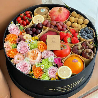 Airi new year flowers and fruit gift boxes and fruit baskets send flowers to elders, wife, and girlfriends birthday gifts in the city flower shop natural selection cherry blueberry mangosteen pomegranate fruit flower gift box