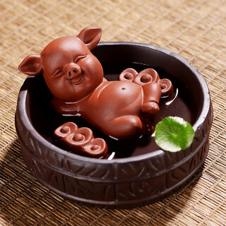 Tea pet pig can raise money, purple clay piglet, tea and cow, boutique small creative kung fu tea, goldfish tea tray small ornaments, lucky pig to gather wealth (excluding green plants and stones)