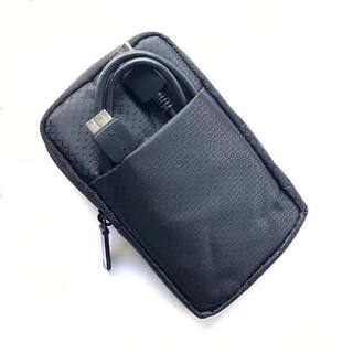 东芝 TOSHIBA 2.5英寸 V10 A5移动硬盘包 多功能数码配件收纳包 数据线充电宝保护套硬盘保护包套 软包 硬盘保护套 黑色经典款