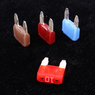 Liangyang imported car fuse insert lit small small piece car insurance piece fuse car insurance piece 297 10a