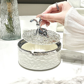 Zhenxi gas ashtray with cover, anti-fly ash ceramic creative office hotel living room coffee table decorative ornaments ceramic ashtray white silver edge 12*5.5
