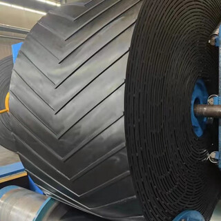 Ben xinnong customized convex conveyor belt rubber herringbone pattern wear-resistant transmission belt climbing conveyor heat-resistant mine special belt convex 6 mm 1000