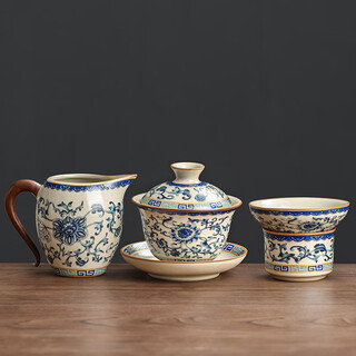 Buchuo ru kiln sancai covered bowl blue and white porcelain tea bowl anti-scalding tea set tea divider with tea drain filter covered bowl three-piece set