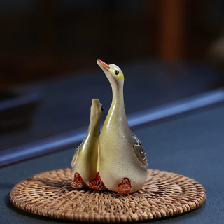 Changtao yixing original mineral purple sand color-changing tea pet goose mother-child love cute decoration tea set accessories can be raised