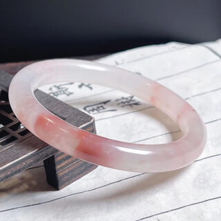 Bindao guaranteed chicken blood jade pink bracelet royal concubine material white background red jade bracelet bracelet 53 circles round strip certificate