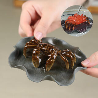 Zun pot tea pet ornaments purple clay color-changing crabs from all directions can bring good luck color-changing crabs lotus leaf green