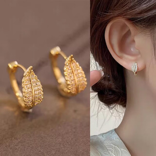 Idel's small and exquisite leaf earrings micro-embellished ear buckles women's niche high-end temperament earrings 2025 new trendy earrings golden small leaves e2434