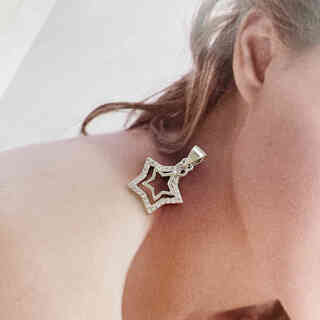 Shiyi pt950 platinum pendant women's platinum necklace single pendant without chain imitation 18k gold clavicle chain single pendant five-pointed star