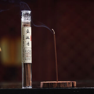 Aromatherapy incense goose pear tent incense sandalwood incense in the bedroom home long-lasting soothing office sleep aid agarwood ambergris 1 tube