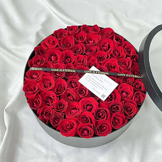 Laiji flower gift box express rose bouquet confession gift for girlfriend birthday gift nationwide delivery 52 red rose gift box