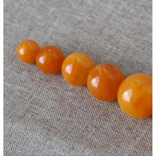 Green old beeswax round beads natural raw ore chicken oil red old wax amber single plant rudraksha bracelet accessories loose beads diy6 14mm boutique single pull 0g