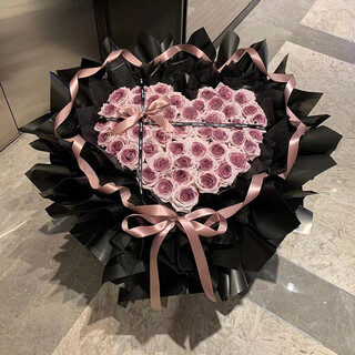 Flower love new year's day bouquet of 99 manta plum jam roses to send to girlfriend, best friend, wife, birthday gift in the same city. hiroshima love 52 roses with ebony jam love-manta spray dyeing, intra-city delivery, support appointment date