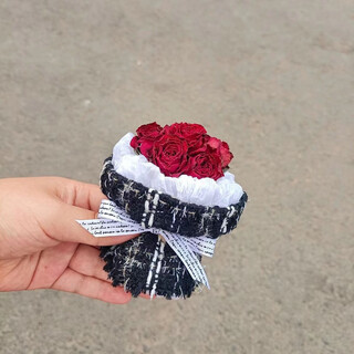 Doremi mini fresh bouquet of dried roses, dried flowers, mini exquisite souvenirs, eternal flower starry decoration, rose nymph 1