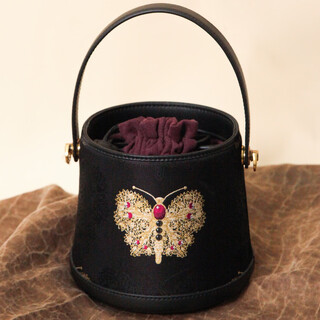 Liangjinji new chinese style song brocade 100 mulberry silk butterfly embroidery women's bag handbag gift bucket bag black gold butterfly