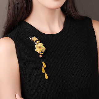 Ancient sayings and modern style yellow flower brooch pendant, hanfu clothes placket corsage, chinese tassel brooch cloisonné accessories