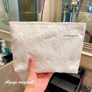 Fan yejia ins cosmetic bag portable hepburn style three-dimensional printed toiletry bag travel skin care product storage bag hepburn white 26*19*5.5cm