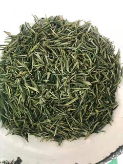 Shanlishan forty years base huangshan maofeng green tea bulk mingqian sparrow tongue maojian orchid fragrance alpine tea mingqian grade one and a half jin jin is equal to 0.5 kg (one bud and one leaf spread out, mellow taste